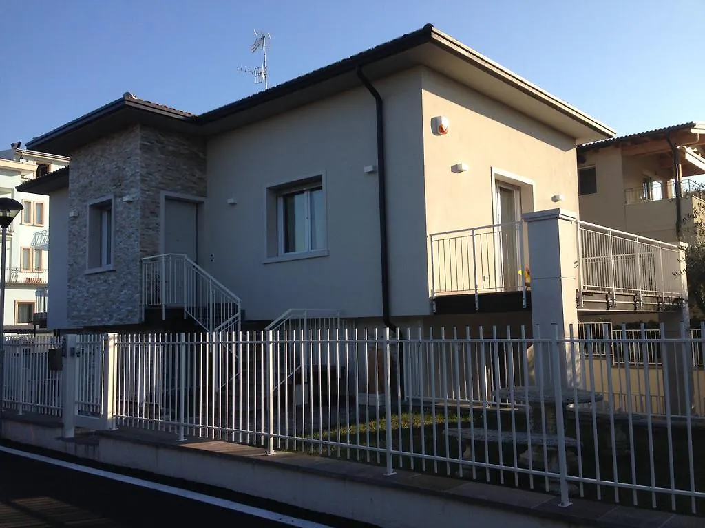 Casa Armonia Apartment Peschiera del Garda 0*,