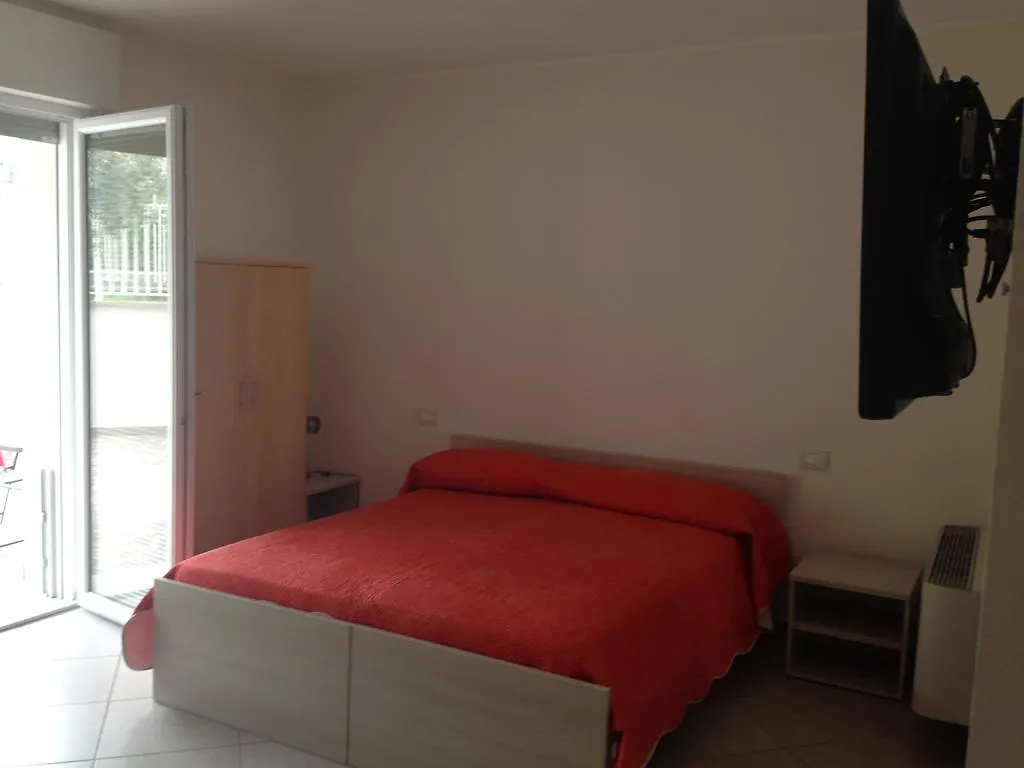 Casa Armonia Apartment Peschiera del Garda 0*,  Italy
