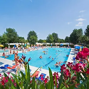 Campsite Happy Camp Mobile Homes In Butterfly Village, Peschiera del Garda